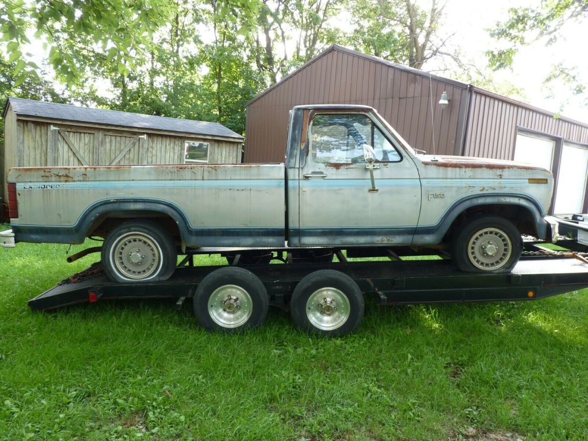 1984 Ford F-150 Standard Cab Pickup
