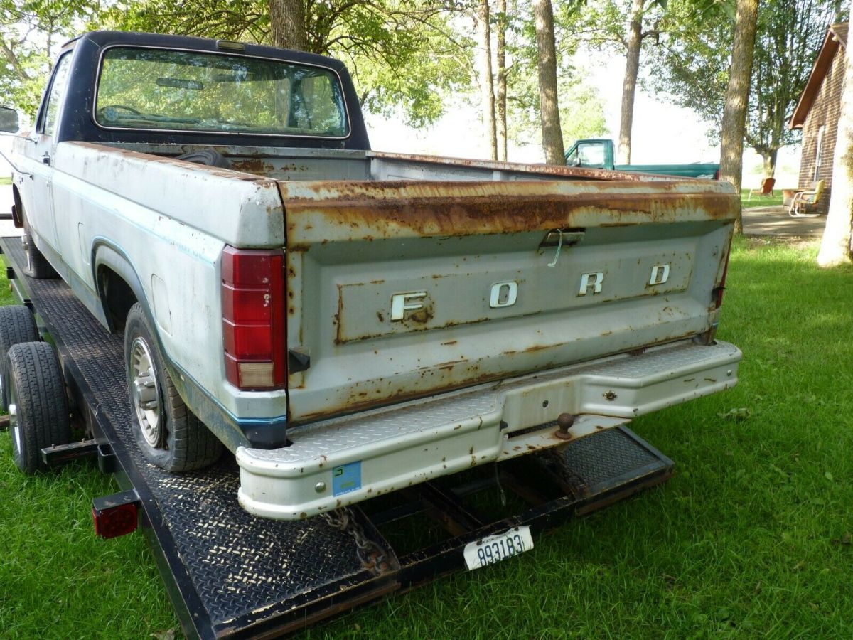 1984 Ford F-150 Standard Cab Pickup