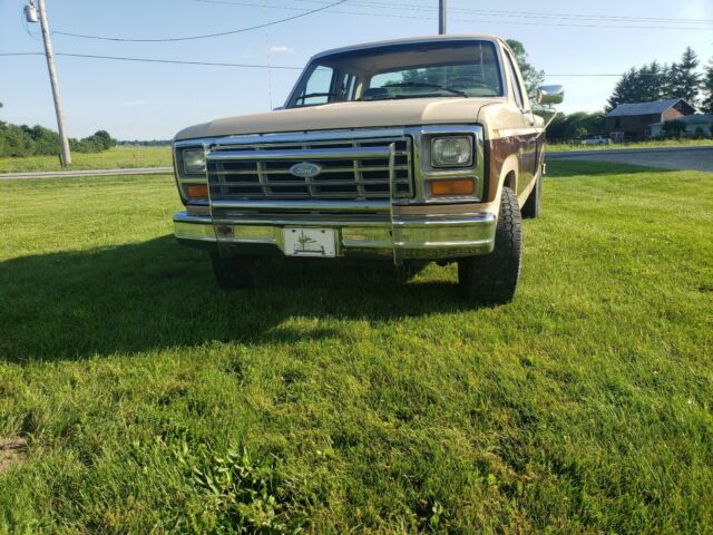 1984 Brown Ford F-150 Extended Cab Pickup