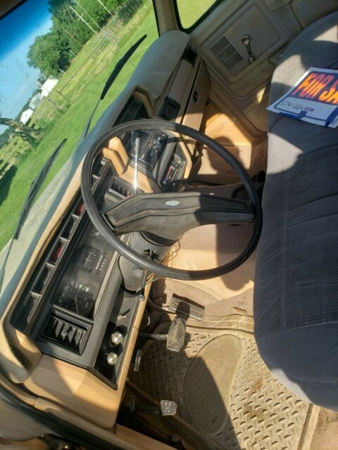 1984 Brown Ford F-150 Extended Cab Pickup
