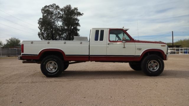 1984 Ford F-250 Extended Cab Pickup