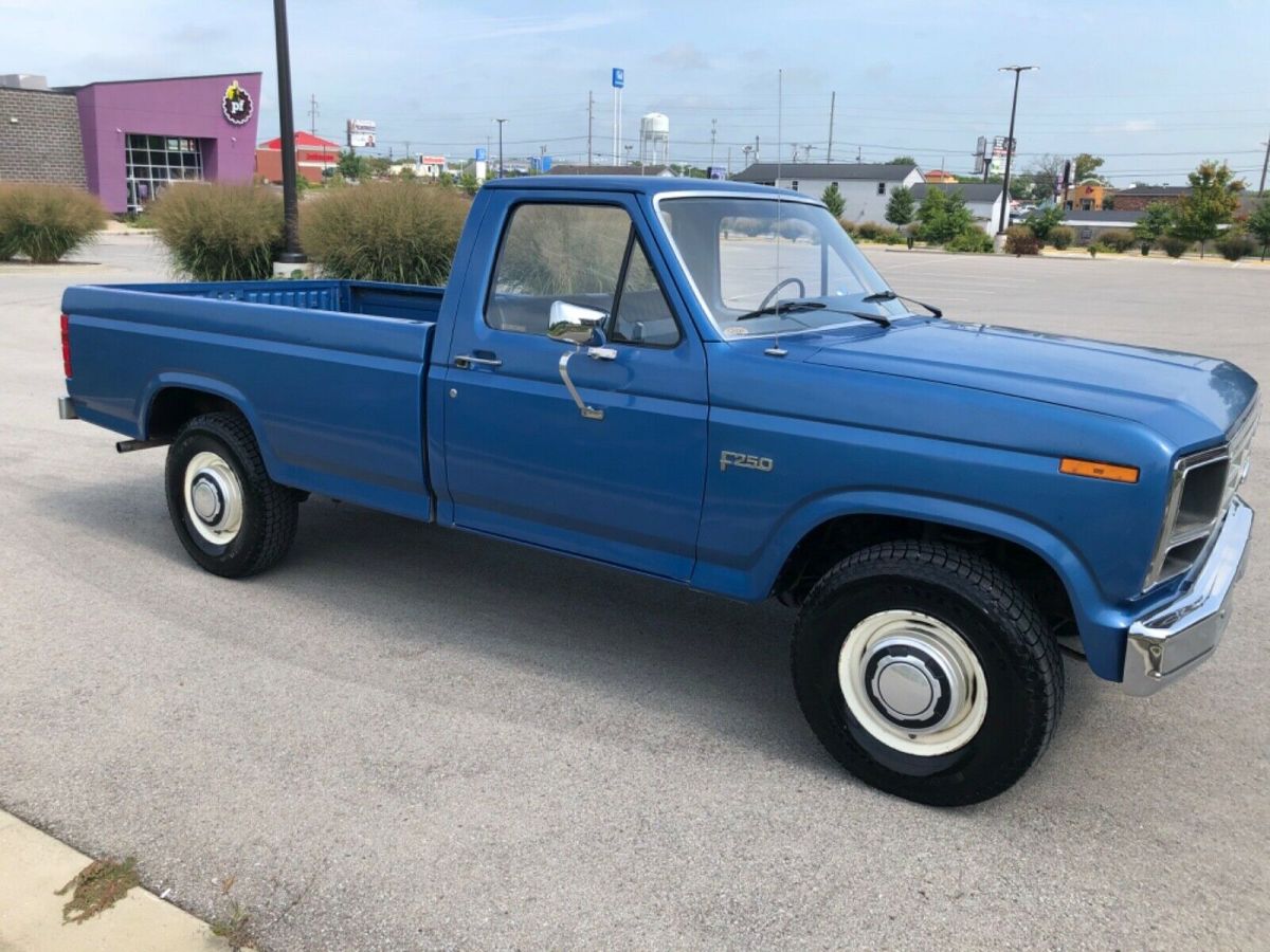 1984 Blue Ford F-250 Cab & Chassis