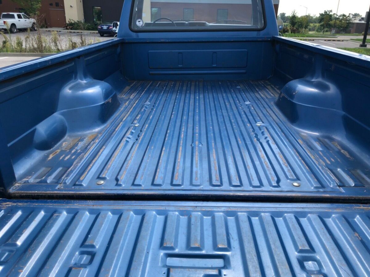 1984 Blue Ford F-250 Cab & Chassis