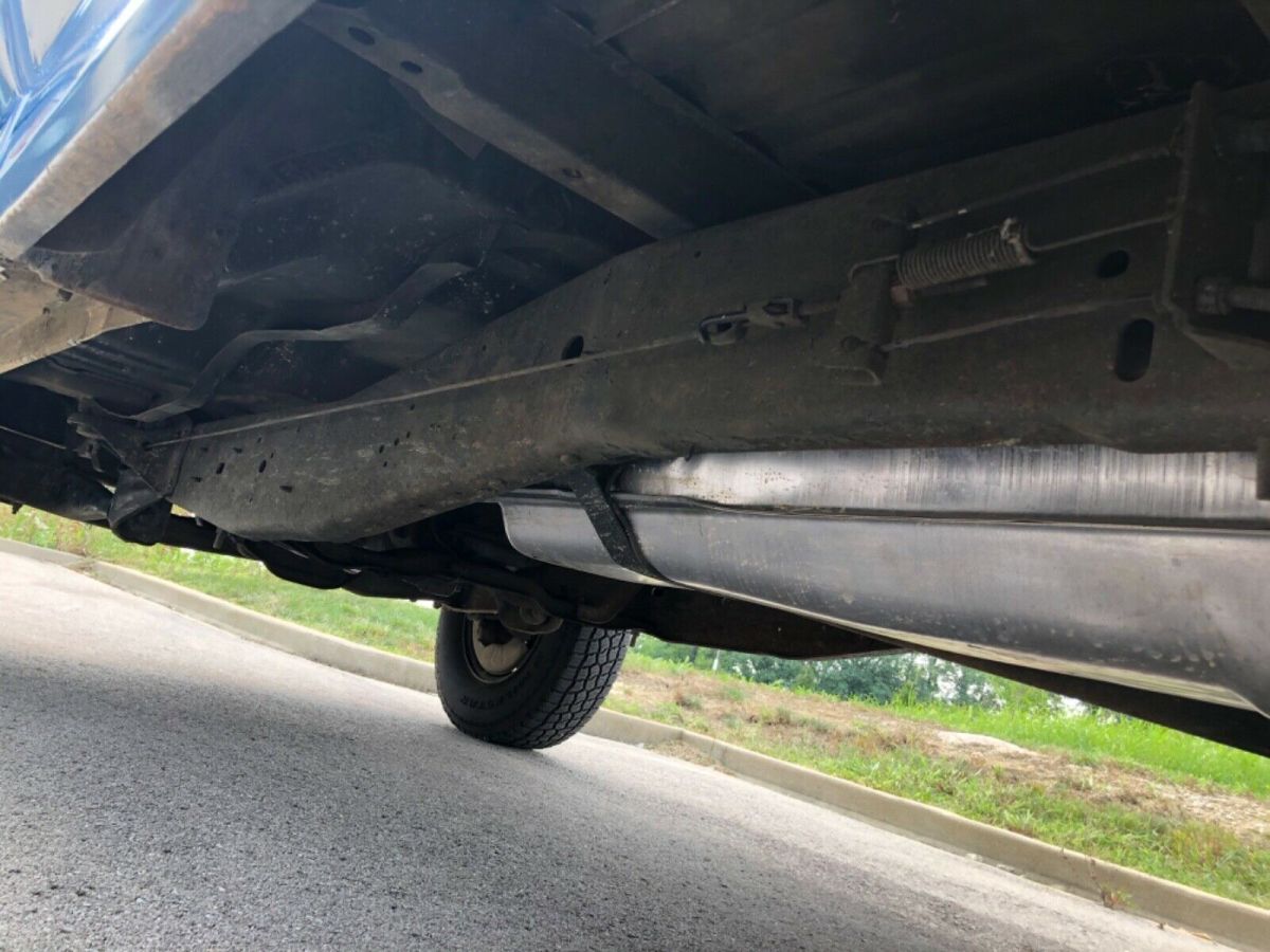 1984 Blue Ford F-250 Cab & Chassis