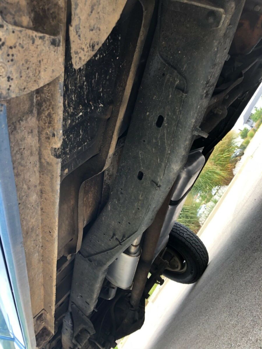 1984 Blue Ford F-250 Cab & Chassis