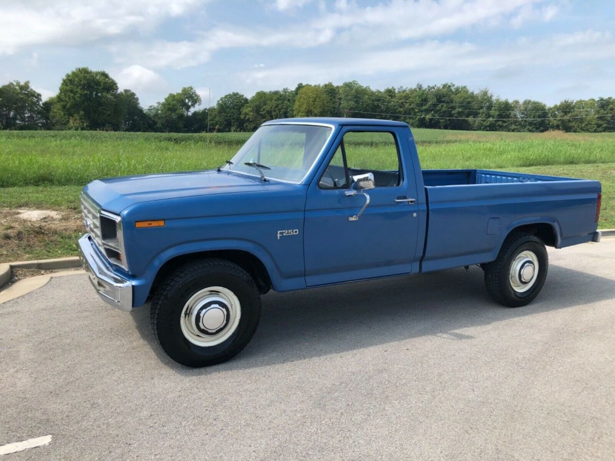 1984 Blue Ford F-250 Cab & Chassis