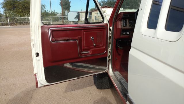 1984 Ford F-250 Extended Cab Pickup