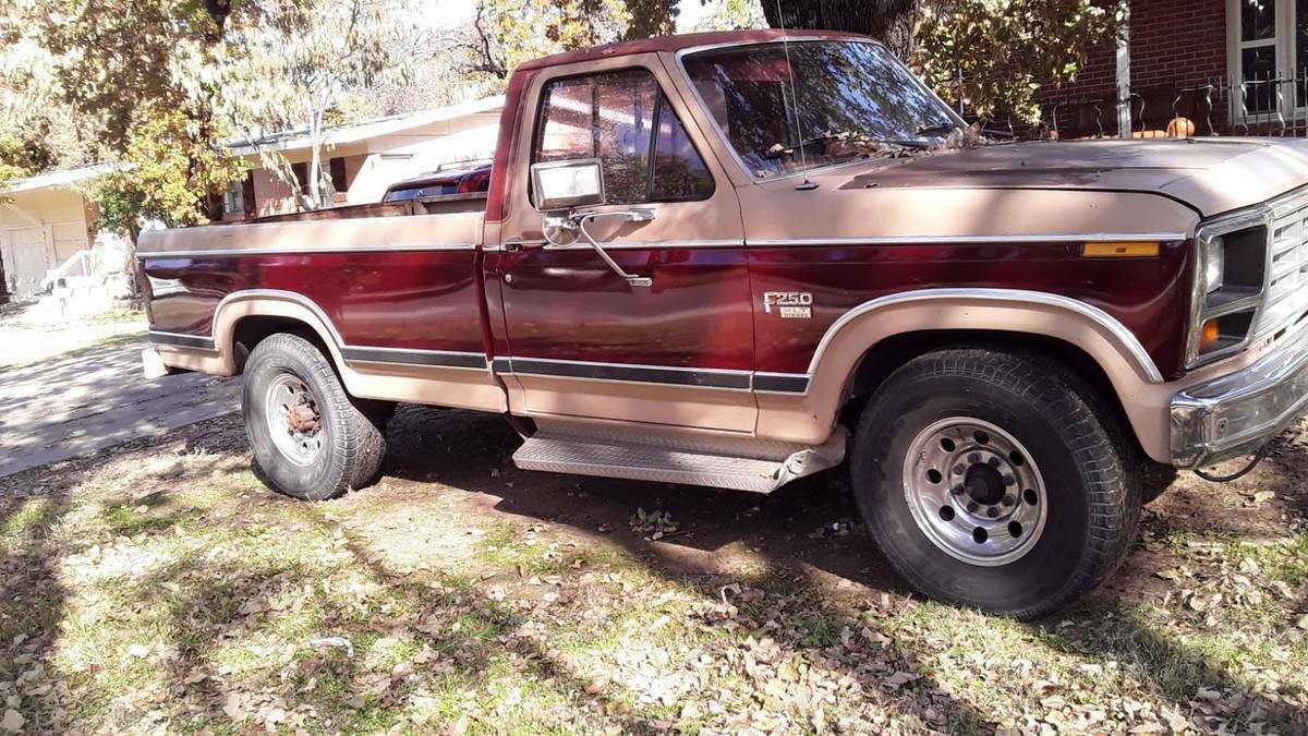 1984 Brown Ford F-250