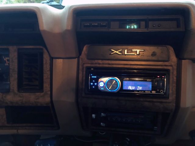 1984 White Ford F-350 XLT LB Crew Cab Pickup