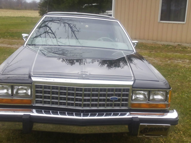 1984 Black Ford Crown Victoria Sedan