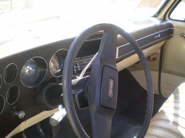 1984 BIEGE GMC Sierra 1500 SHORT BED FLEET SIDE