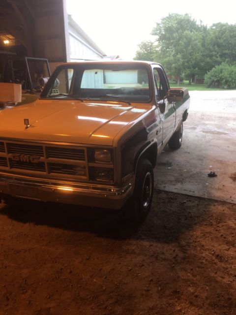 1984 GMC Sierra 1500 2 door