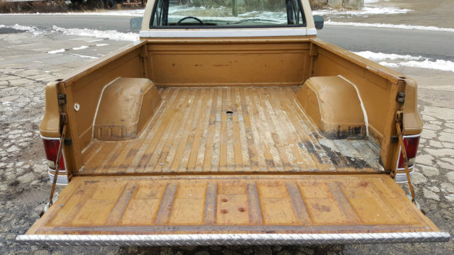 1984 Gold GMC C-10, 2WD  Standard Cab Pickup