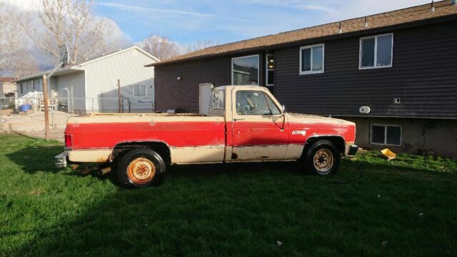 1984 Tan GMC Sierra 2500 Standard Cab Pickup