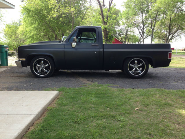 1984 Semi Gloss Black (John Deer Blitz Black) GMC Sierra 1500 Standard Cab Pickup