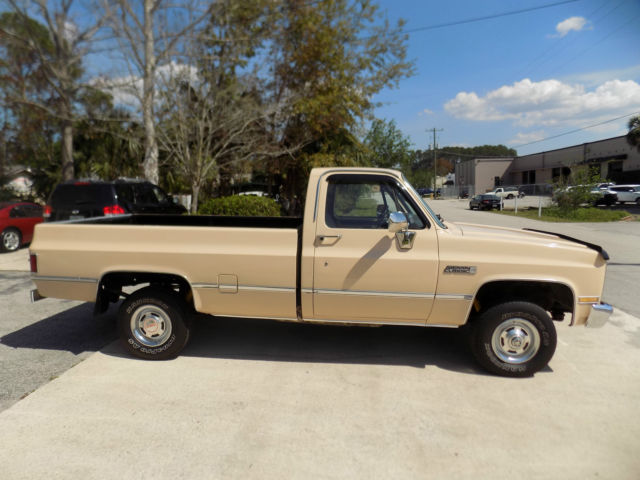 1984 Tan GMC Sierra 1500 Pick up 