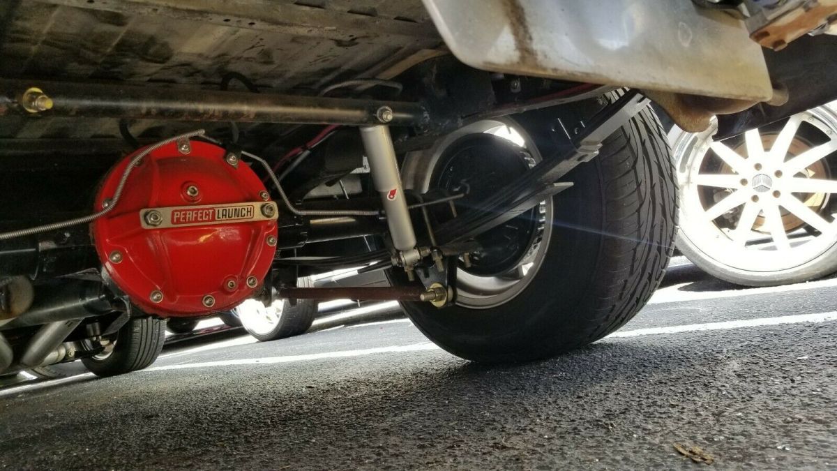 1984 BLACK GMC Sierra 1500 Pickup Truck