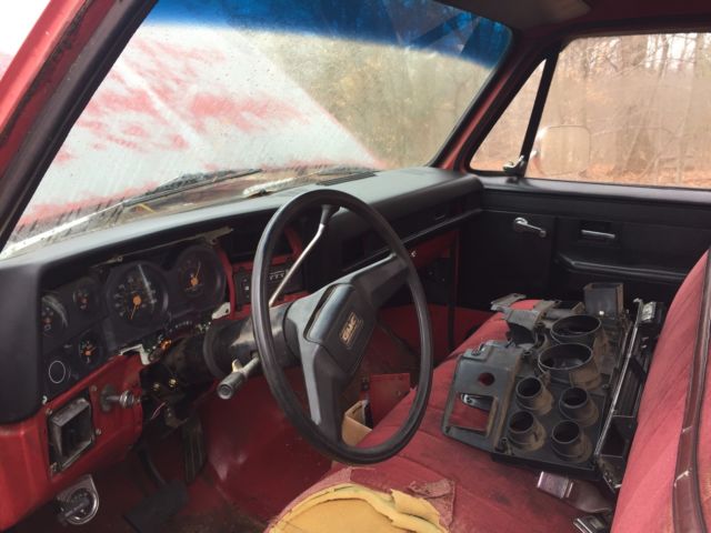 1984 Red GMC Sierra 1500 Standard Cab Pickup