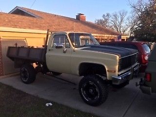 1984 Beige GMC Sierra 2500 Standard Cab Pickup
