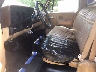 1984 Beige GMC Sierra 2500 Standard Cab Pickup