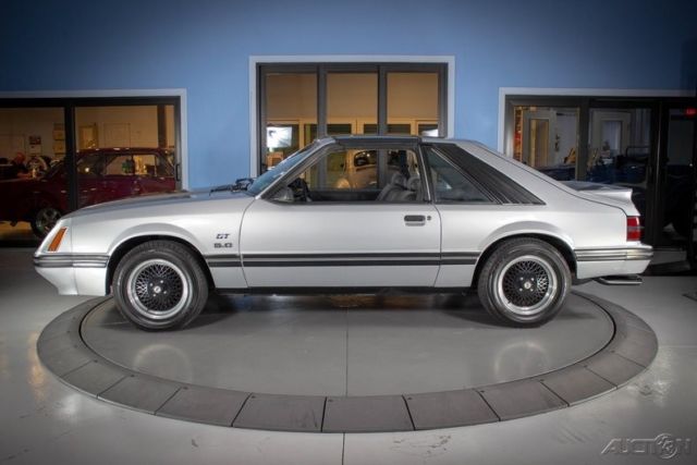 1984 Silver Ford Mustang