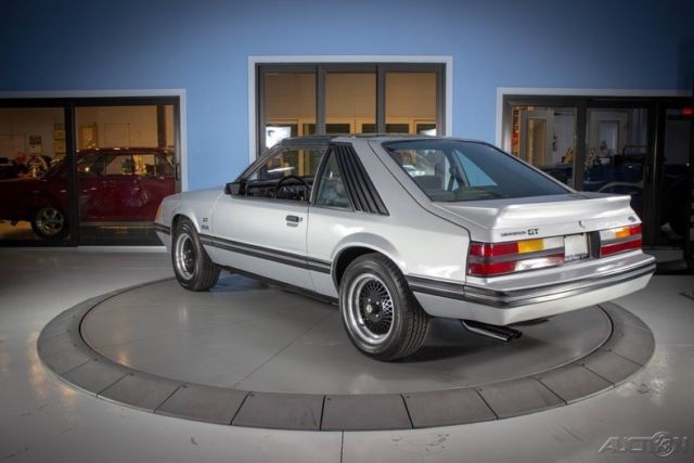 1984 Silver Ford Mustang