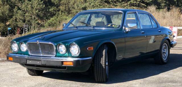 1984 Green Jaguar XJ6 Sedan