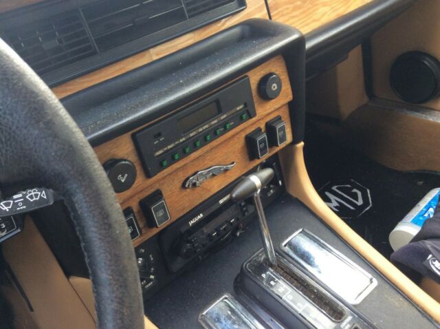 1984 marroon Jaguar XJ6