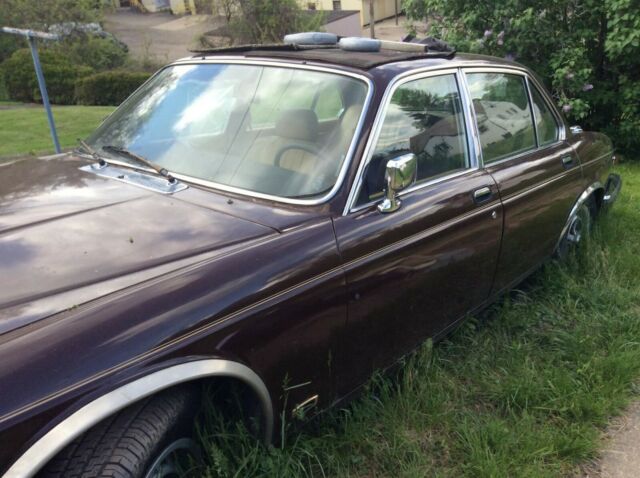 1984 marroon Jaguar XJ6