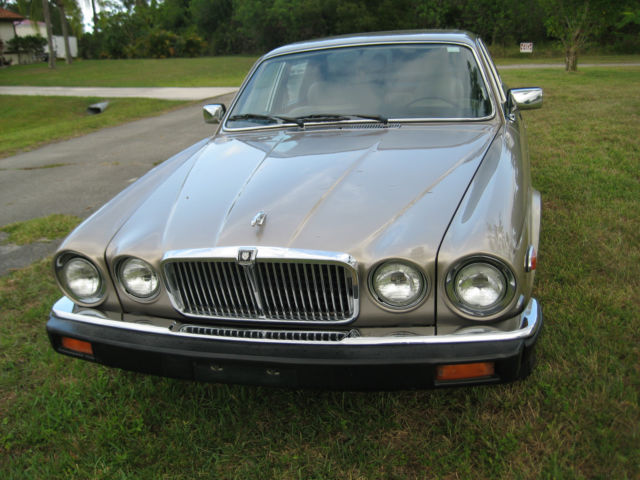 1984 Gold Jaguar XJ6 Sedan