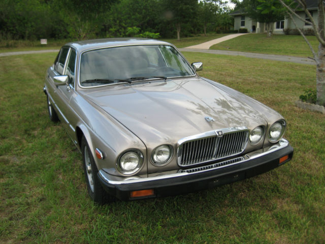 1984 Gold Jaguar XJ6 Sedan