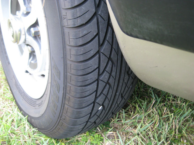 1984 Gold Jaguar XJ6 Sedan