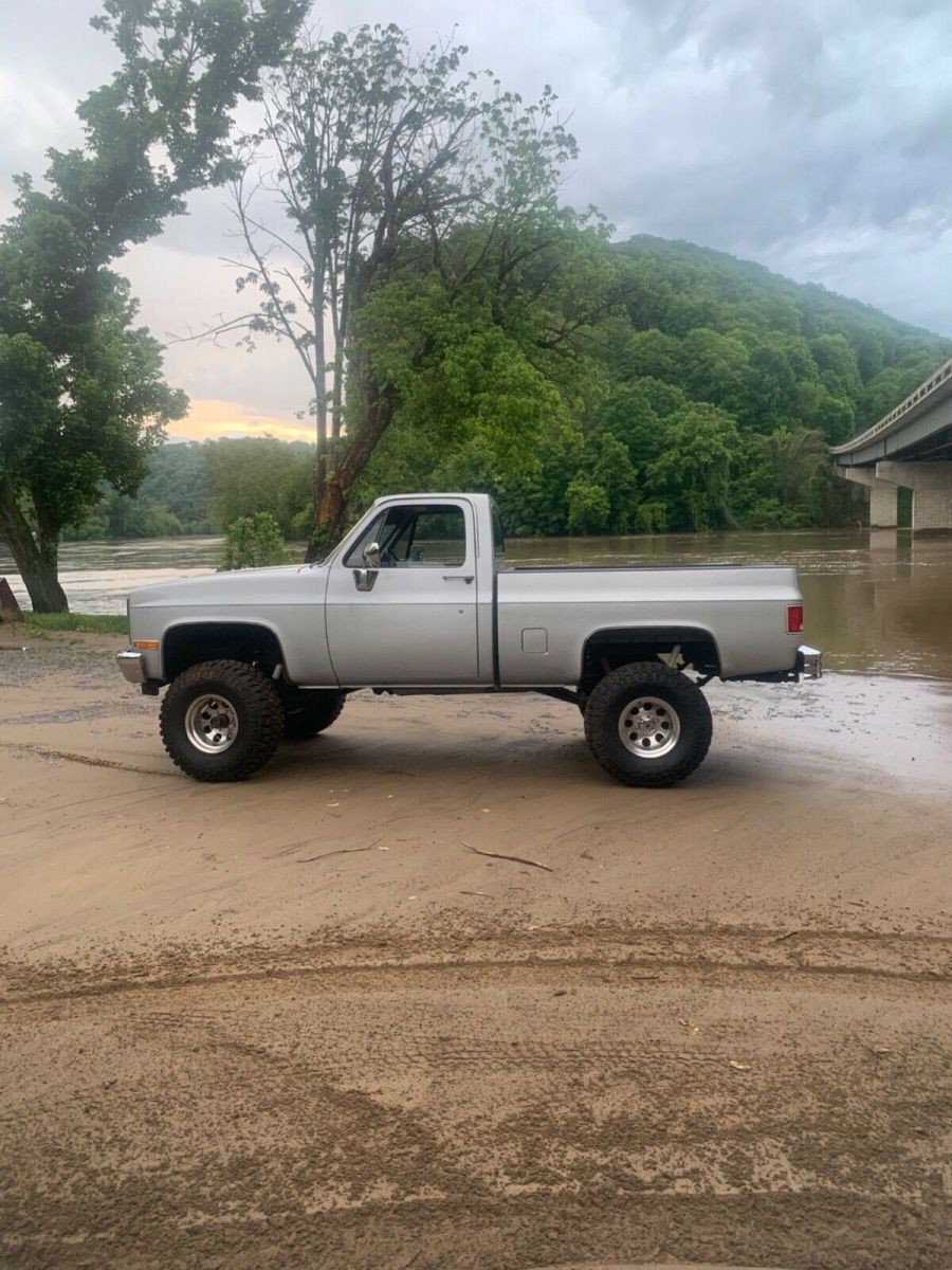 1984 Silver GMC Sierra 1500