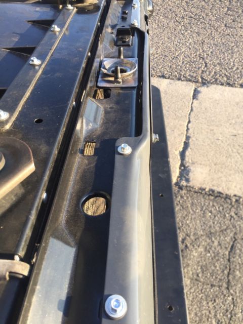 1984 grey Land Rover Defender