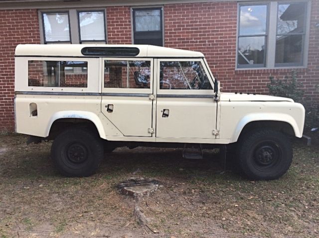 1984 Land Rover Defender
