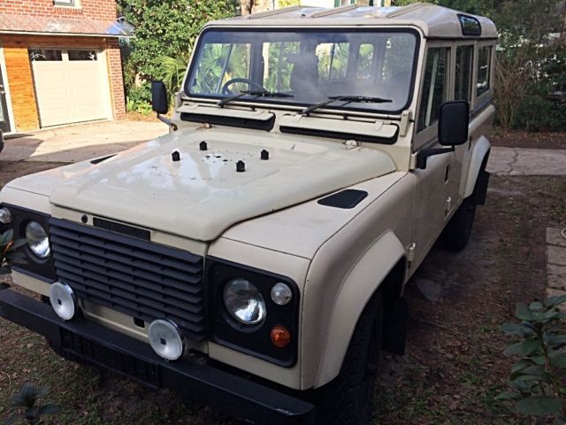 1984 Land Rover Defender