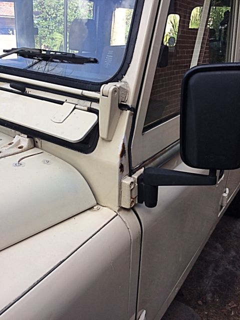 1984 Land Rover Defender