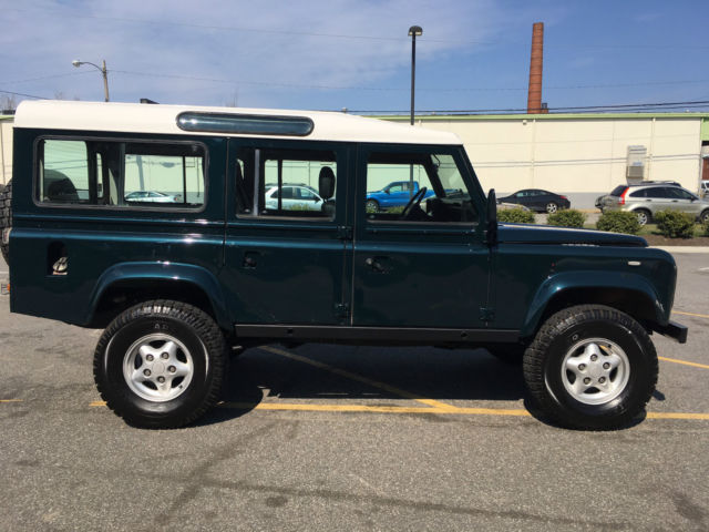 1984 Green Land Rover Defender SUV