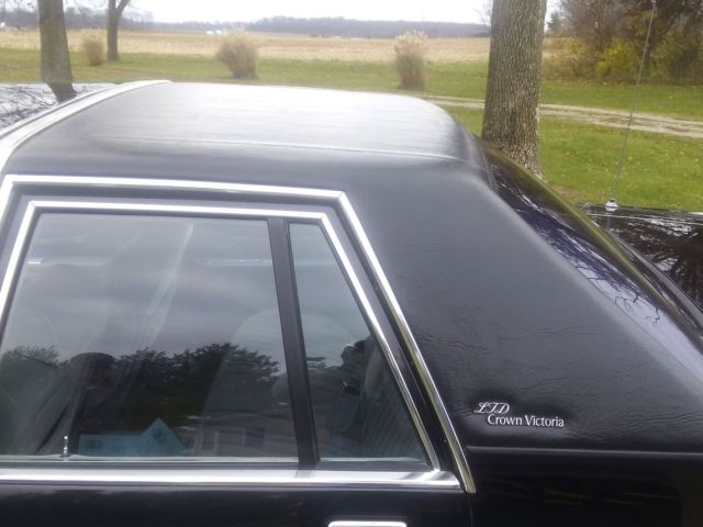 1984 Black Ford Crown Victoria Sedan