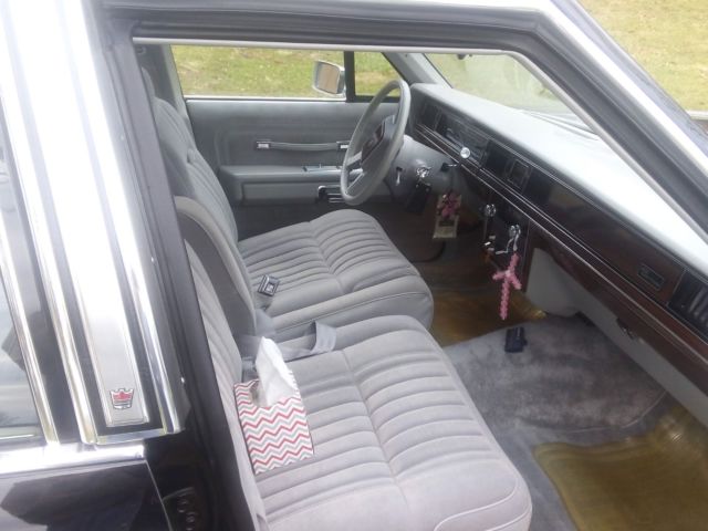 1984 Black Ford Crown Victoria Sedan