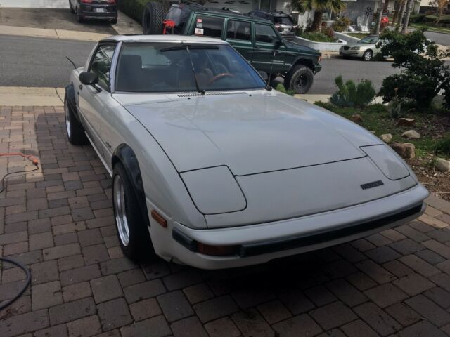1984 White Mazda RX-7 Hatchback