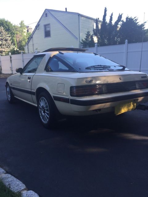 1984 Tan Mazda RX-7 Coupe
