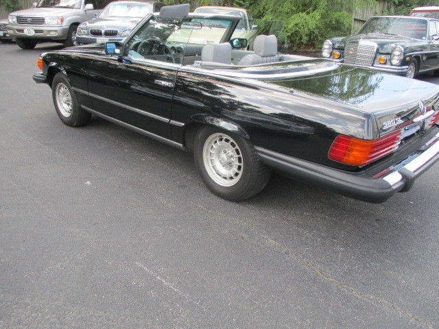 1984 Black Mercedes-Benz SL-Class Convertible
