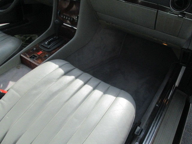 1984 Black Mercedes-Benz 300-Series Convertible