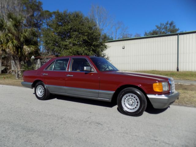 1984 Orient red Mercedes-Benz 300-Series sedan