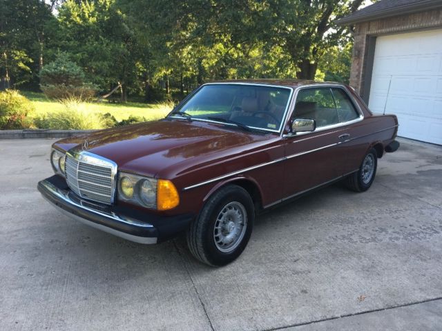 1984 Burgundy Mercedes-Benz 300-Series Coupe