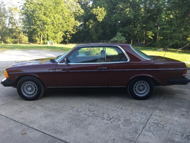 1984 Burgundy Mercedes-Benz 300-Series Coupe