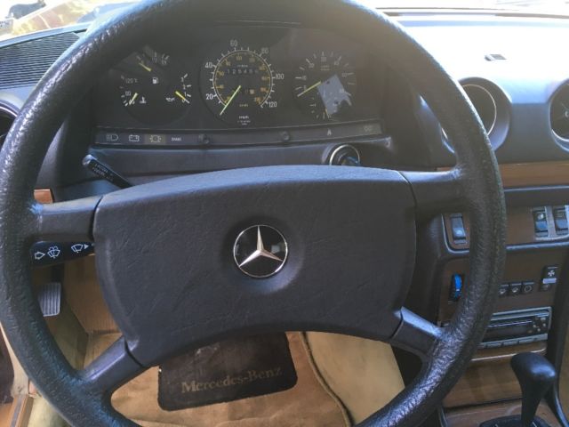 1984 Burgundy Mercedes-Benz 300-Series Coupe