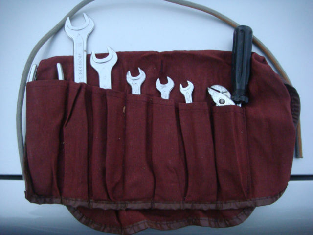 1984 Silver Mercedes-Benz 300-Series Sedan