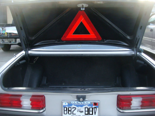 1984 Silver Mercedes-Benz 300-Series Sedan